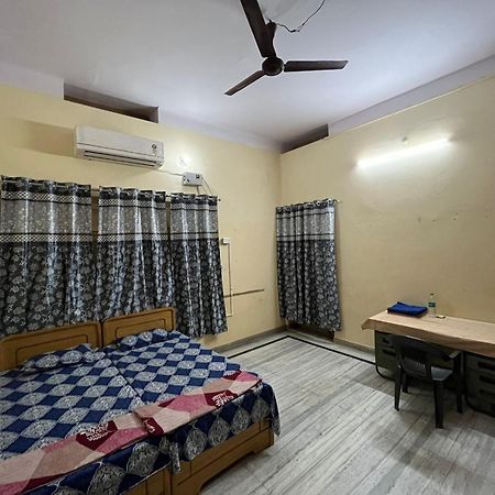 Vishwa Deva Homestay 瓦拉纳西 外观 照片