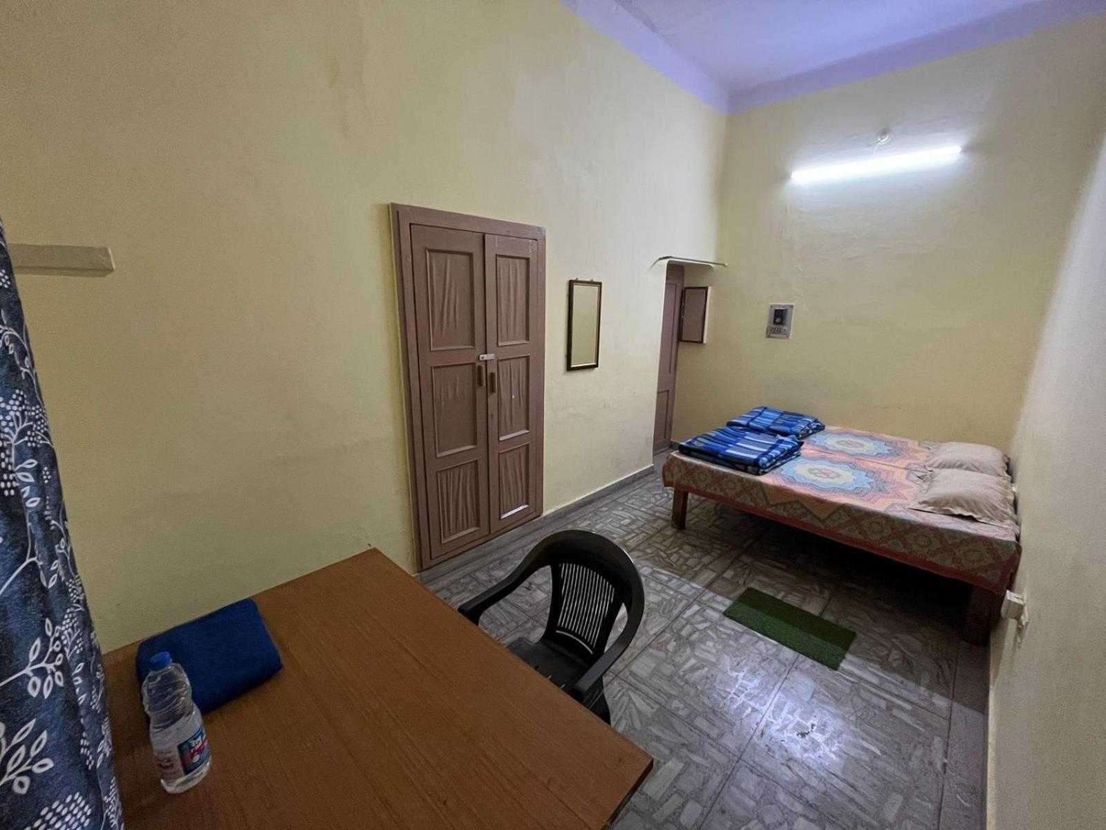 Vishwa Deva Homestay 瓦拉纳西 外观 照片
