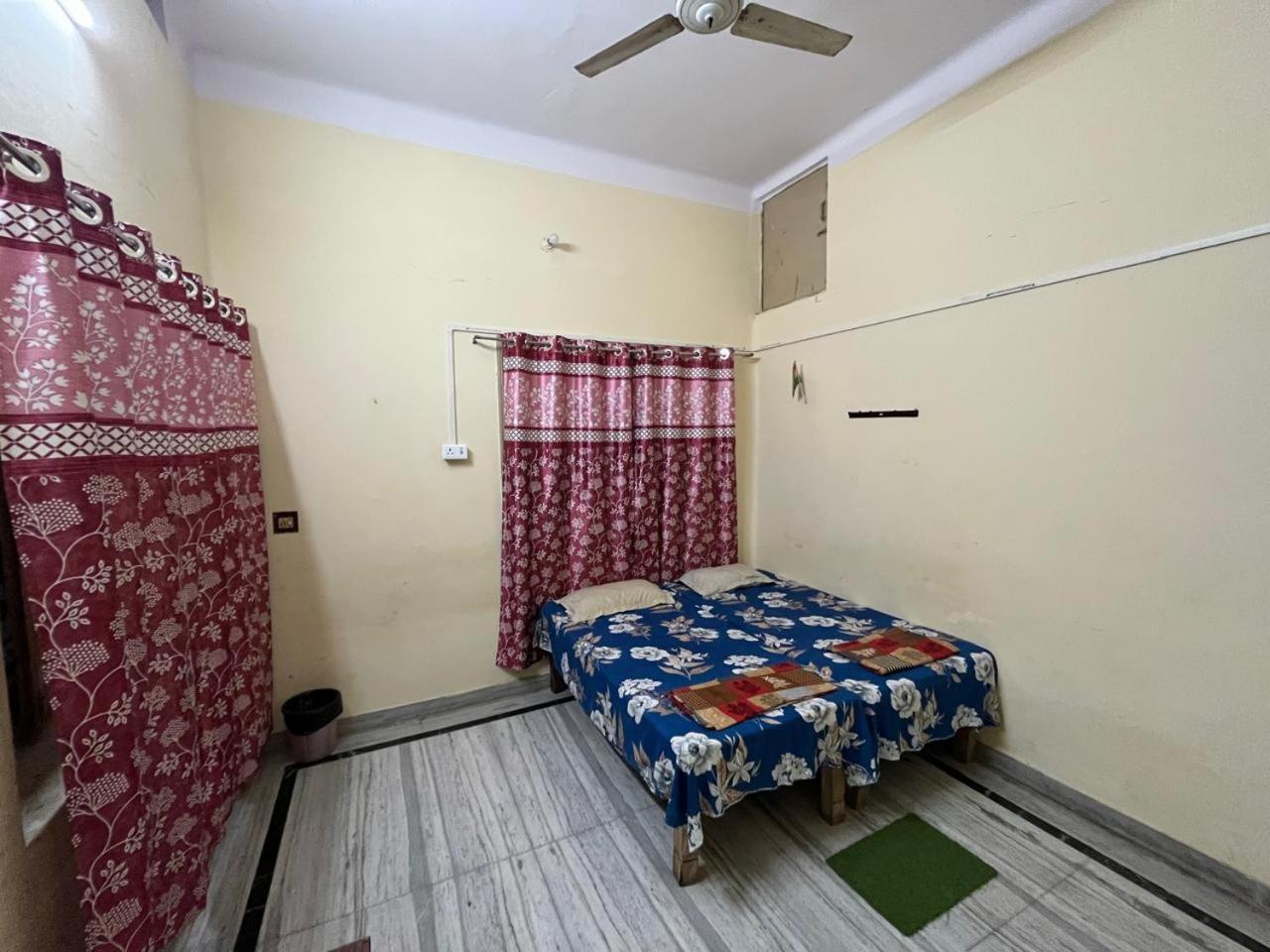 Vishwa Deva Homestay 瓦拉纳西 外观 照片