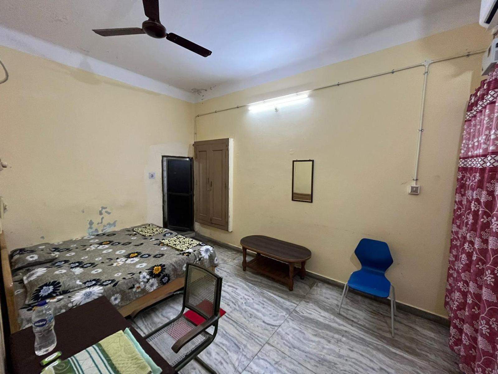 Vishwa Deva Homestay 瓦拉纳西 外观 照片