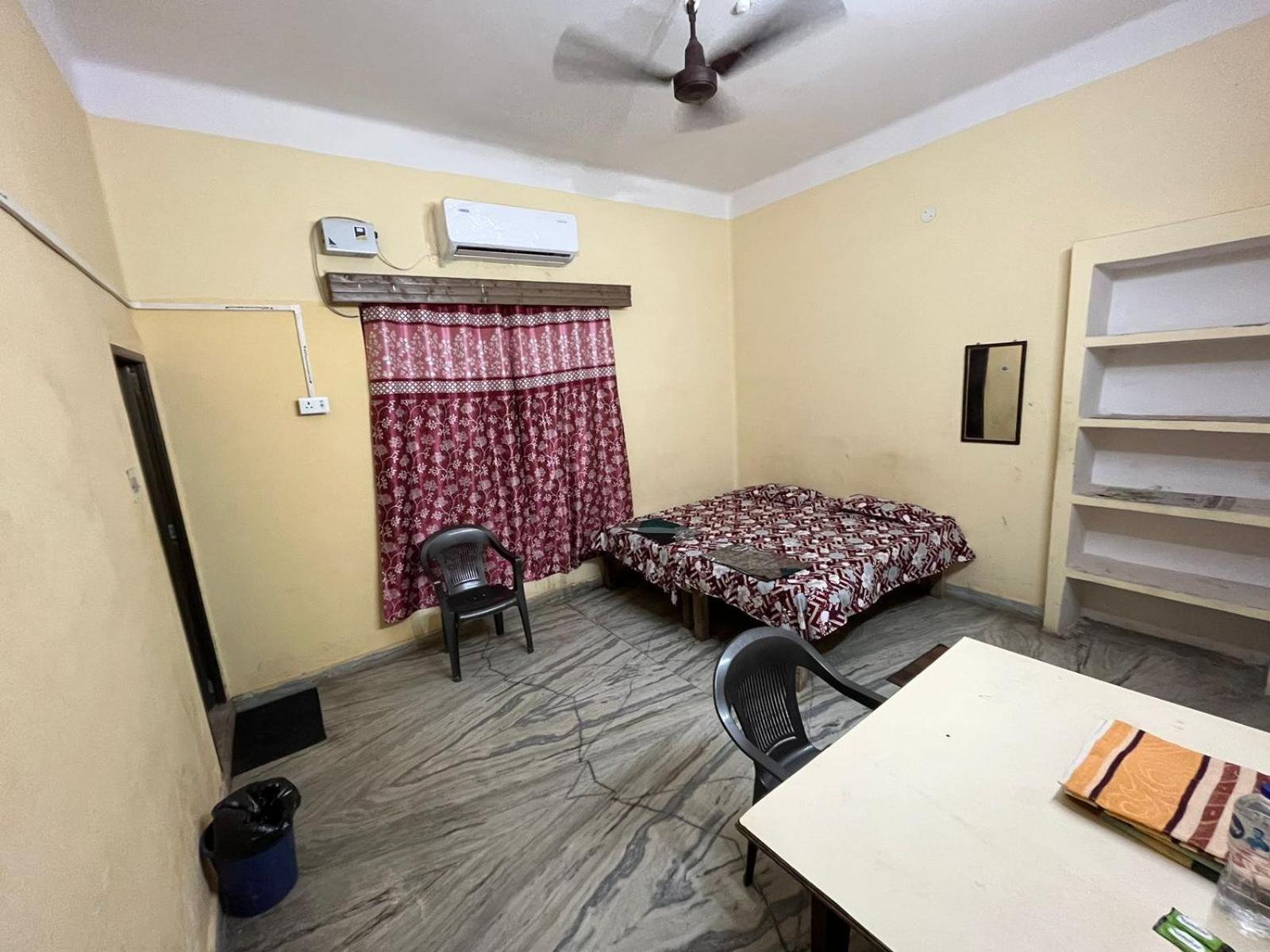 Vishwa Deva Homestay 瓦拉纳西 外观 照片